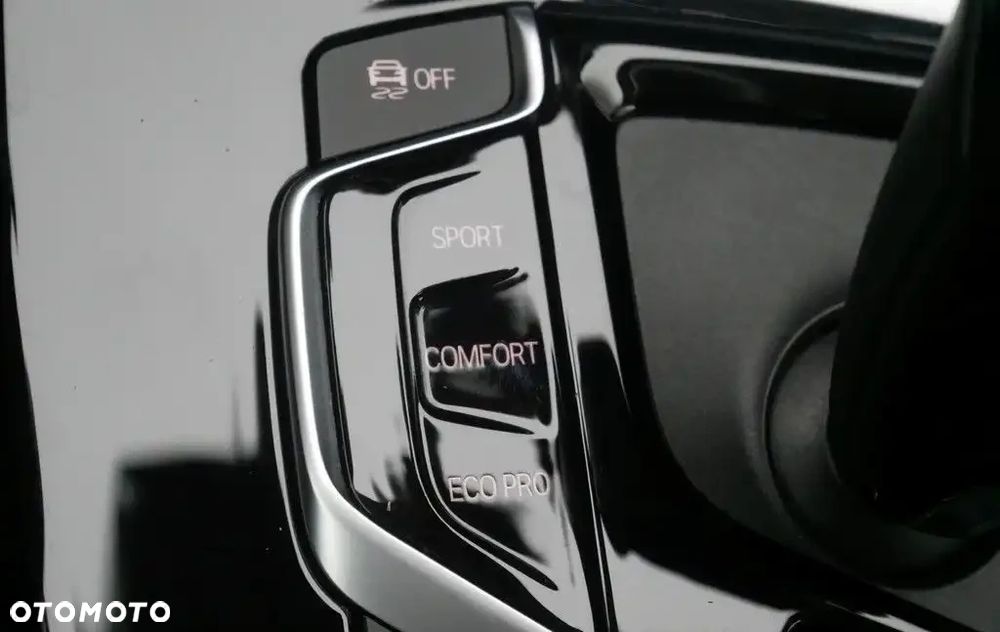 BMW X3 xDrive20i Advantage - 24