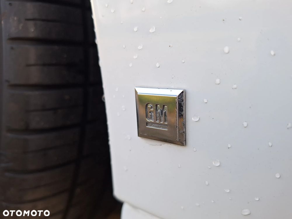 Chevrolet Corvette 6.0 V8 - 8