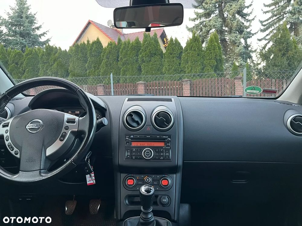 Nissan Qashqai 2.0 4x4 visia - 9