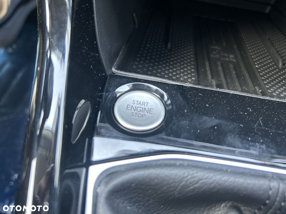 Volkswagen T-Cross - 13