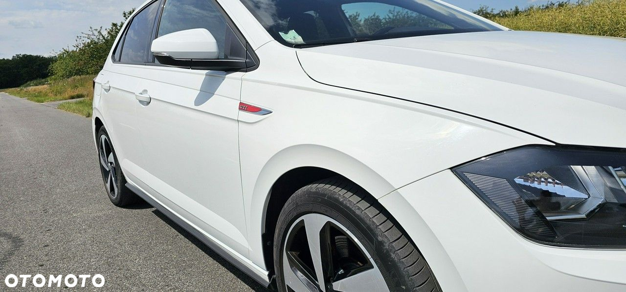 Volkswagen Polo - 6