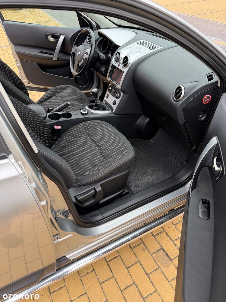 Nissan Qashqai 2.0 4 x 4 tekna - 12