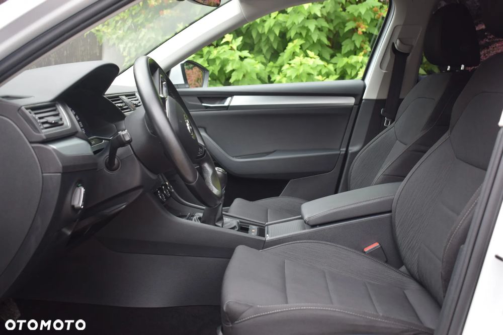 Skoda Superb 2.0 TDI SCR Style - 6