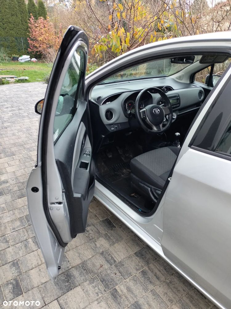 Toyota Yaris 1.0 Life EU6 - 9