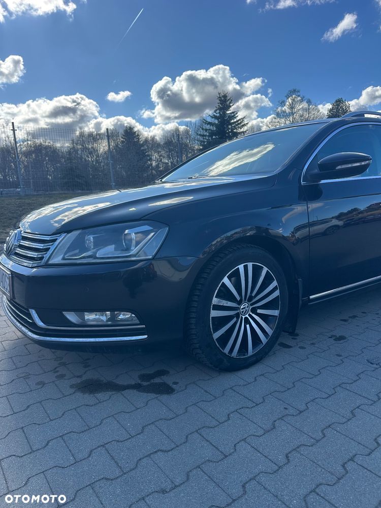 Volkswagen Passat 2.0 TDI 4Mot Highline DSG - 11