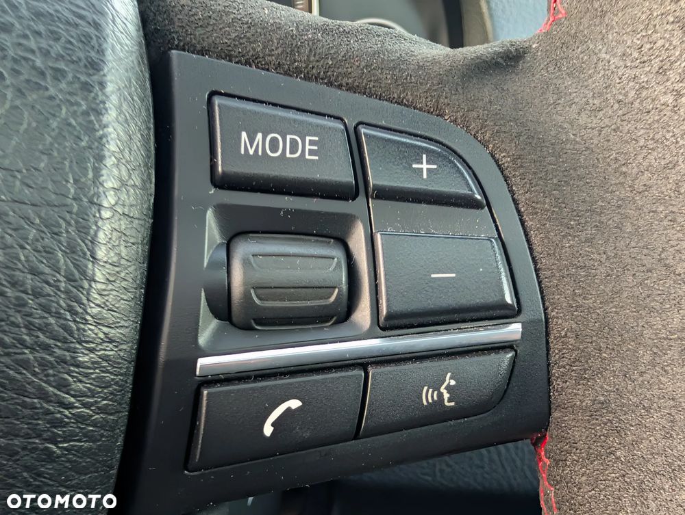 BMW Seria 5 525d - 26