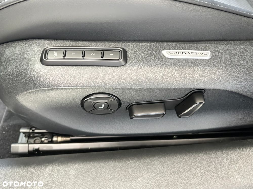 Volkswagen Passat Variant 2.0 TSI Business Plus DSG - 13