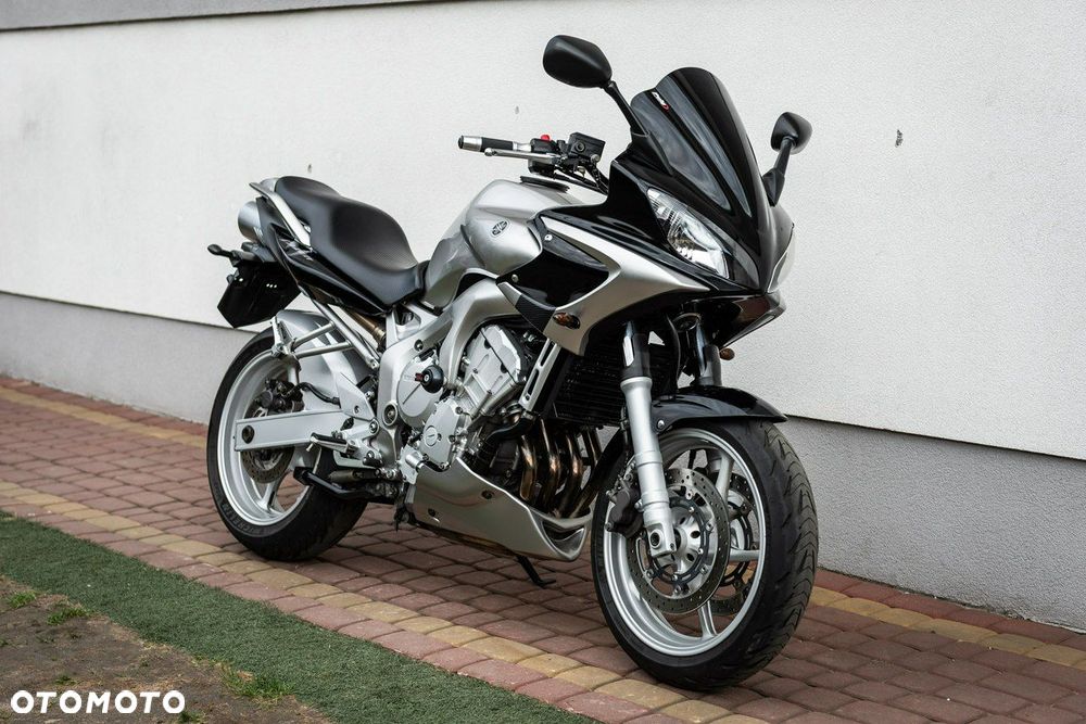 Yamaha FZ - 1