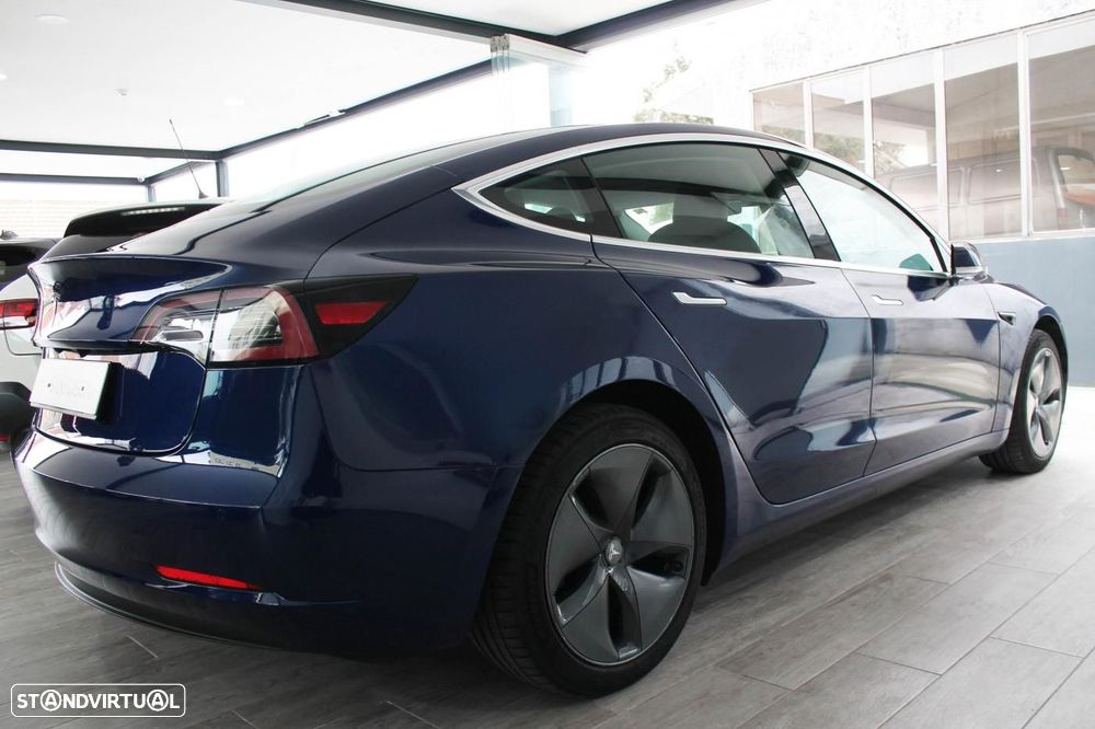 Tesla Model 3 Standard Range Plus RWD - 4