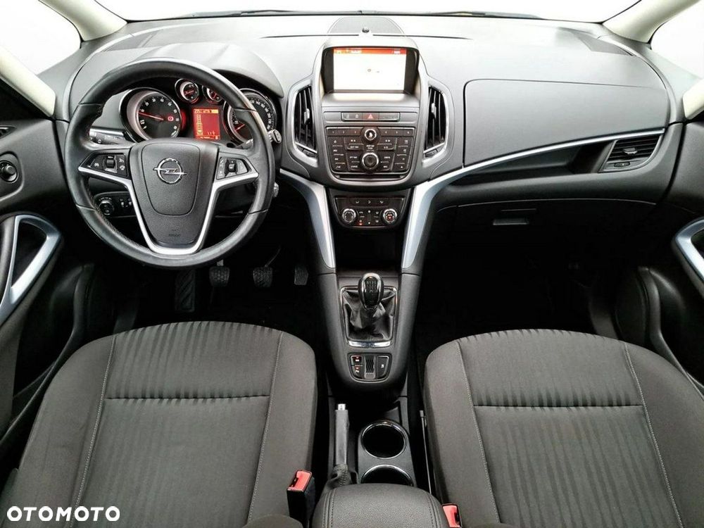 Opel Zafira - 14