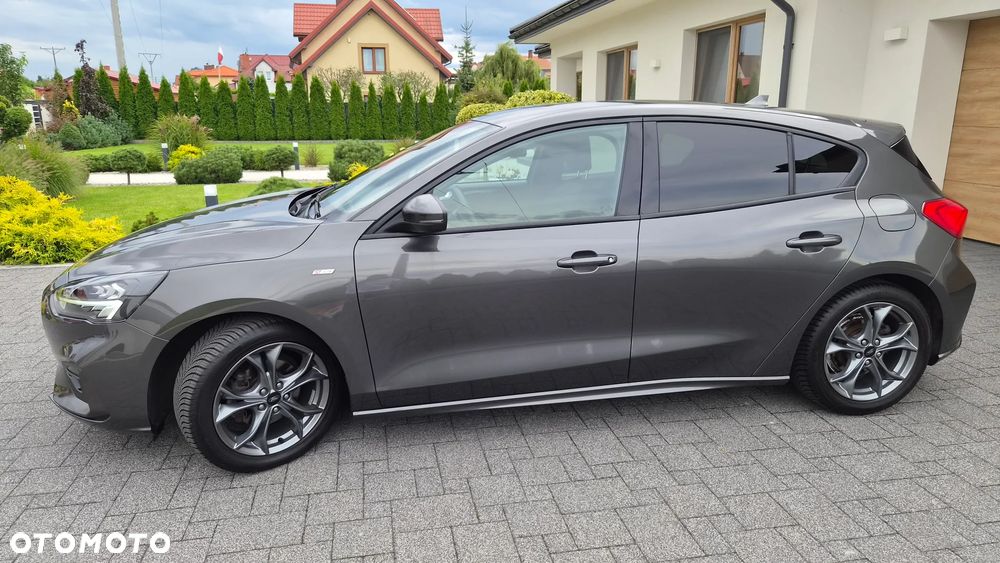 Ford Focus 1.0 EcoBoost Hybrid ST-LINE DESIGN - 2