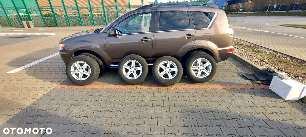 Mitsubishi Outlander 2.0 Intense + 2WD EU5 CVT - 20