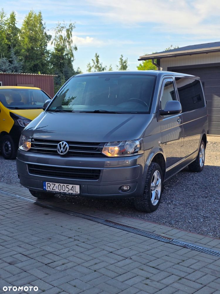 Volkswagen Transporter - 1