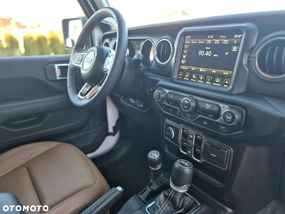 Jeep Wrangler ver-unlimited-2-0-4xe-plug--in-hybrid-hardtop-sahara - 26