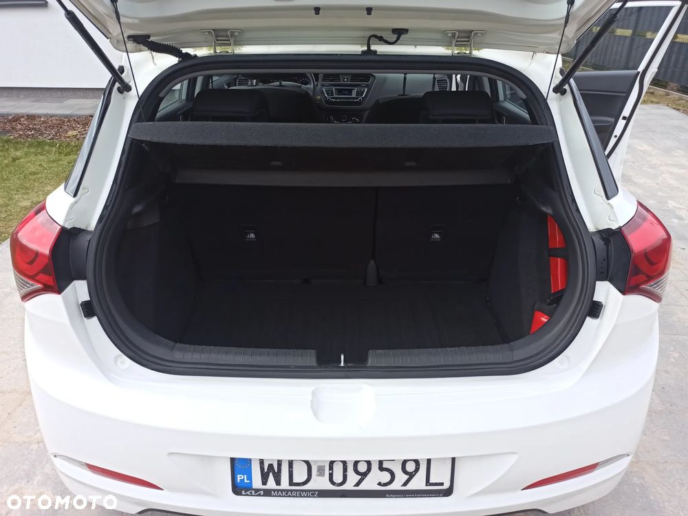 Hyundai i20 1.1 CRDi Classic + - 7