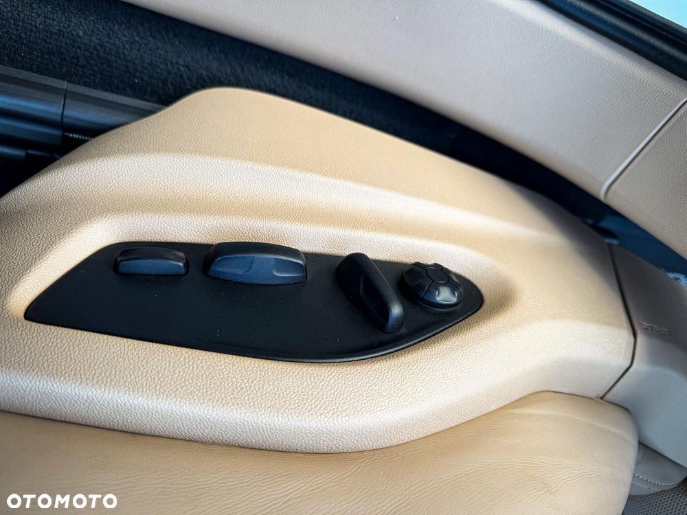 Porsche Cayenne Platinum Edition - 32