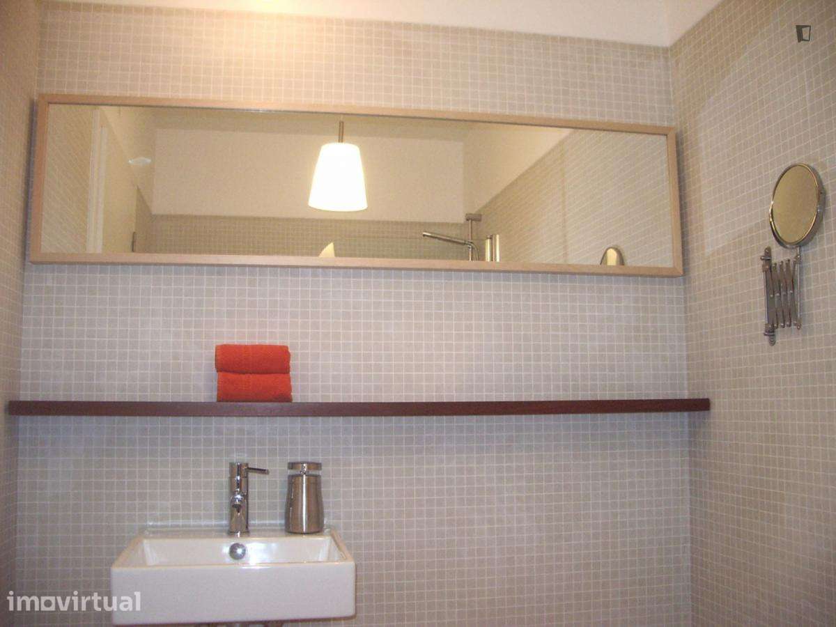 Apartamento com 1 quartos - localizado em Entrecampos Lisbon - Grande imagem: 4/13