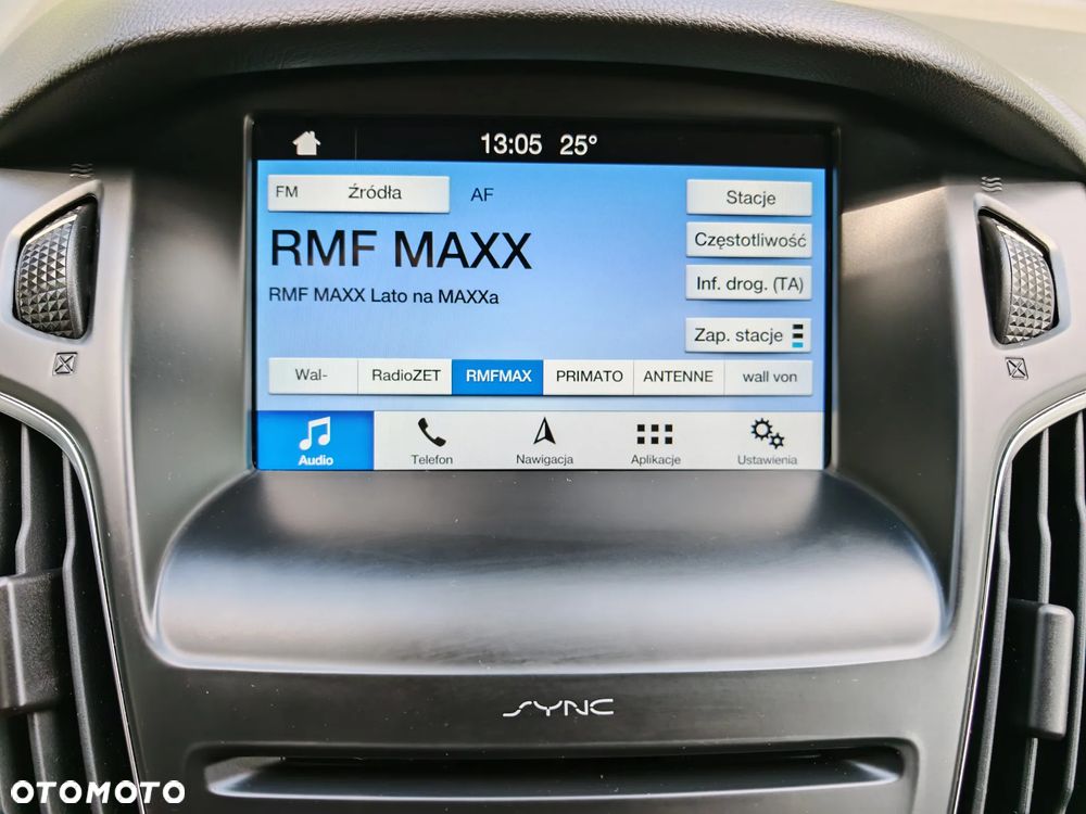 Ford Focus 1.5 EcoBoost ST-Line - 25