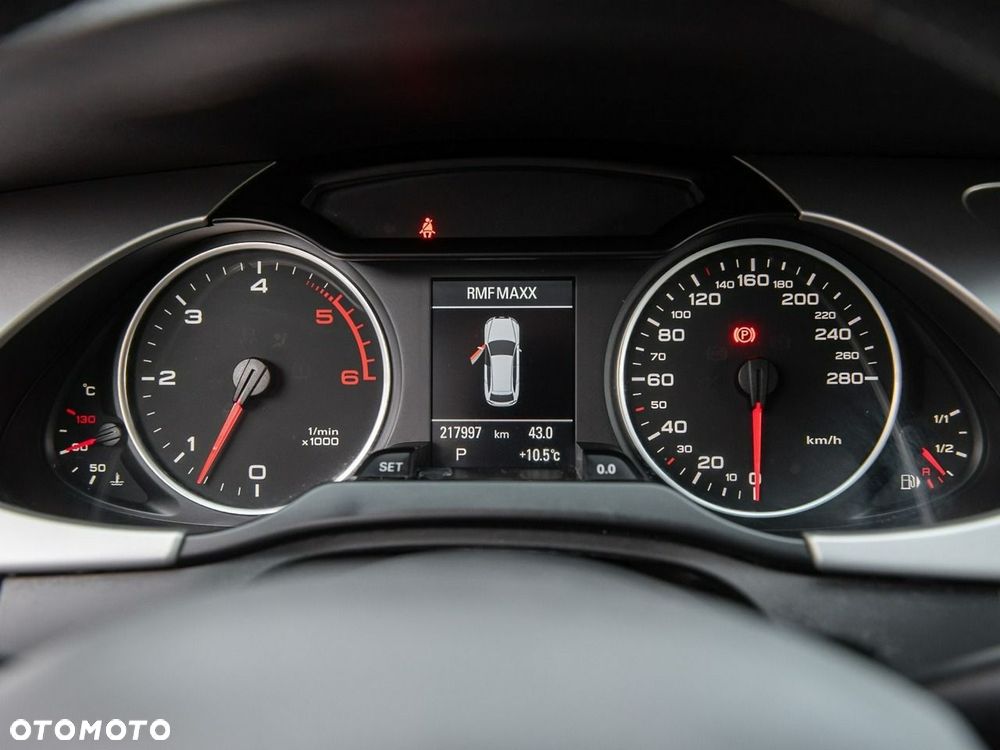 Audi A4 Avant 3.0 TDI DPF quattro tiptronic S line Sportpaket (plus) - 40