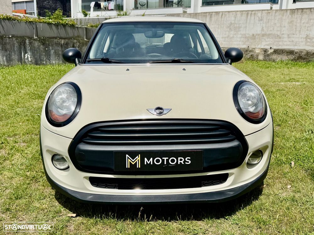MINI 3 Portas Cooper D - 23