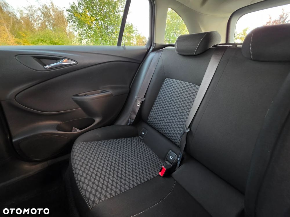 Opel Astra 1.6 CDTI Enjoy - 11