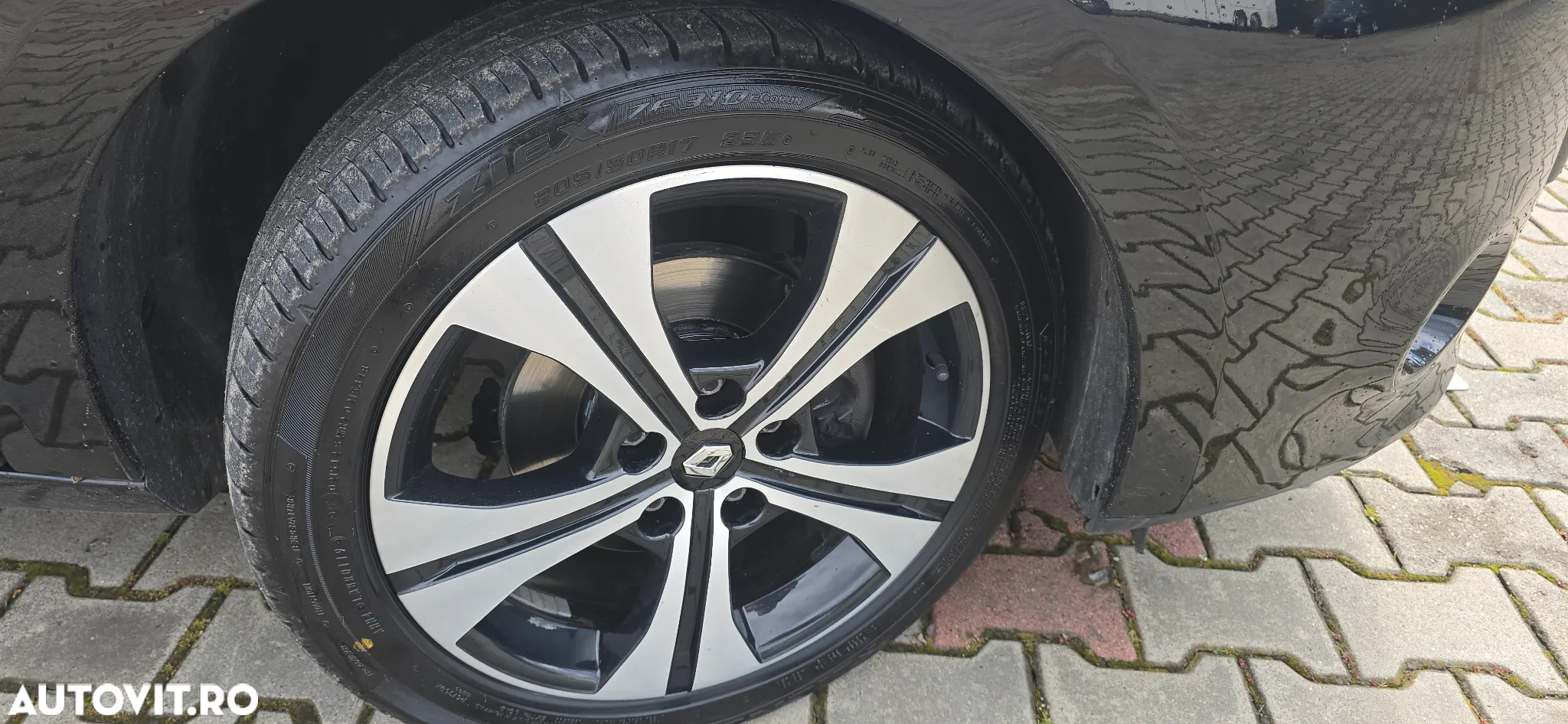 Renault Megane dCi 130 FAP BOSE Edition - 23