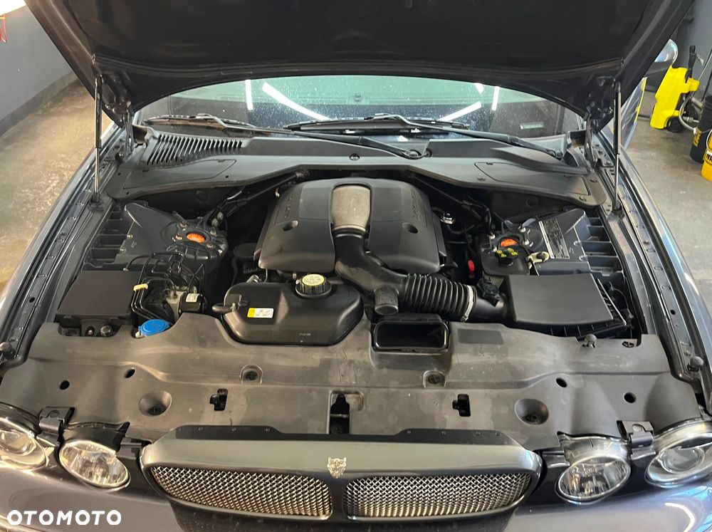 Jaguar XJR 4.2 - 15
