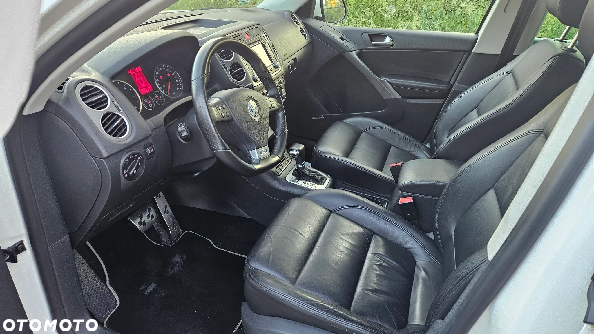 Volkswagen Tiguan 2.0 TDI 4Mot Perfectline R-Style DSG - 11