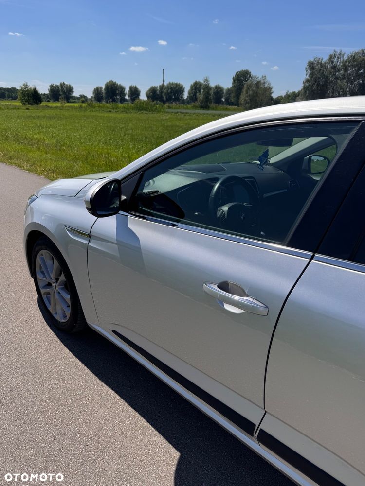 Renault Megane 1.5 dCi Limited EDC EU6 - 17