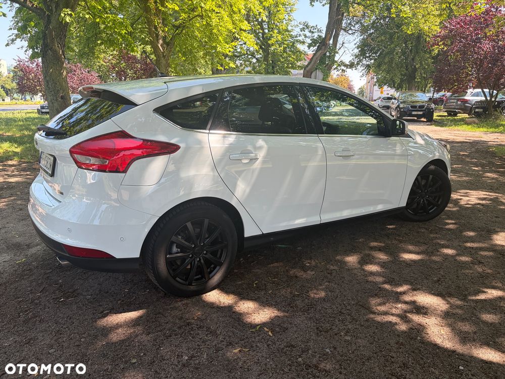 Ford Focus 1.5 EcoBoost STart-Stopp-System TITANIUM - 5