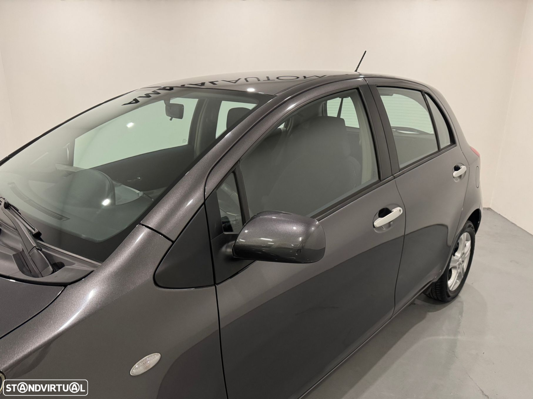 Toyota Yaris - 11