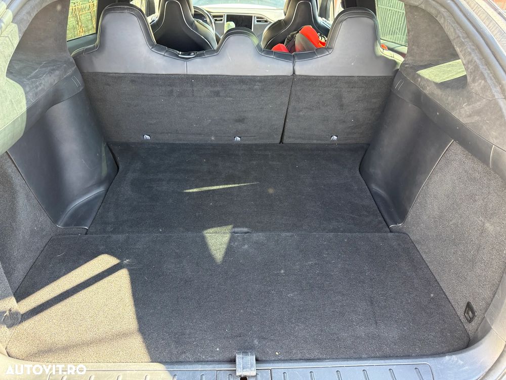 Tesla Model X Long Range - 27