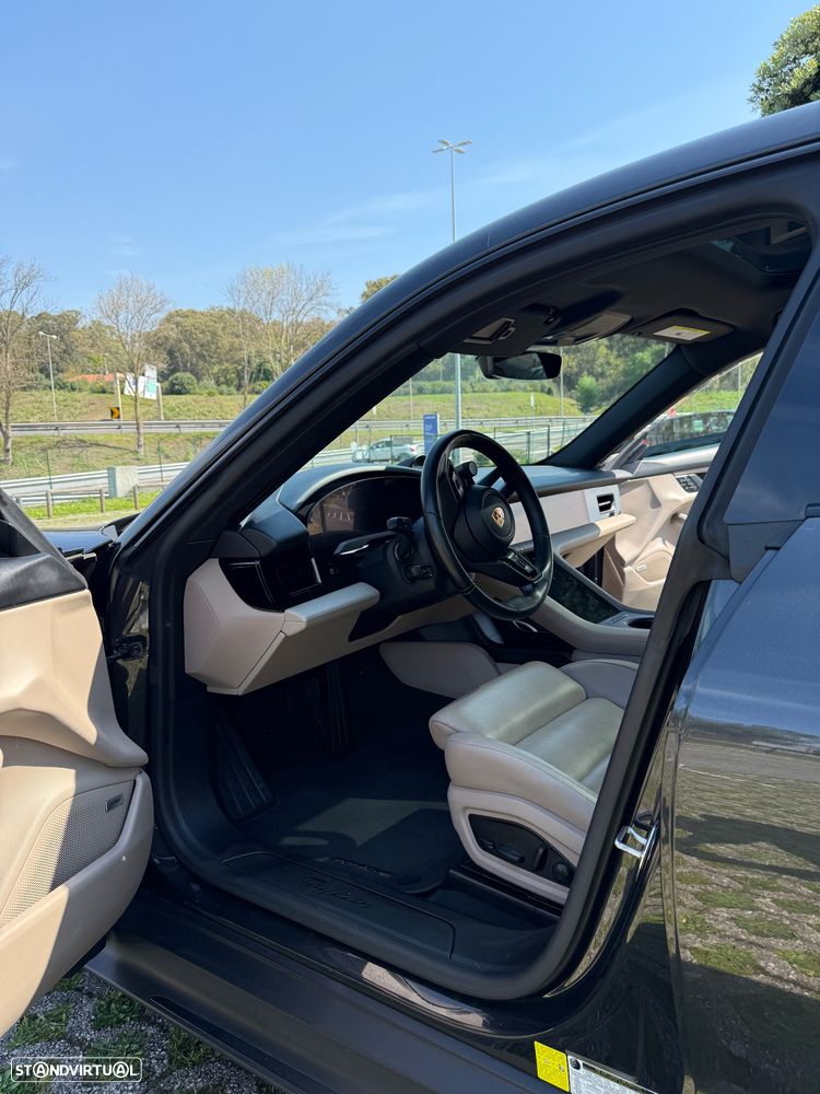 Porsche Taycan Standard - 15