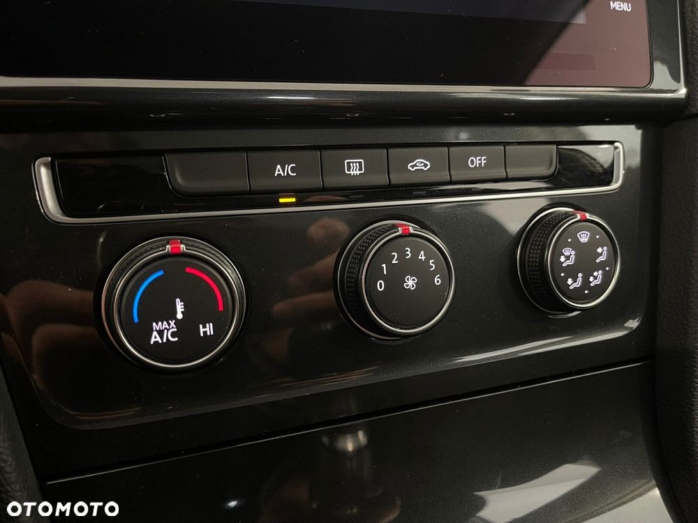 Volkswagen Golf 1.6 TDI BMT Comfortline - 20