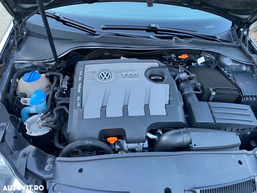Volkswagen Golf - 10