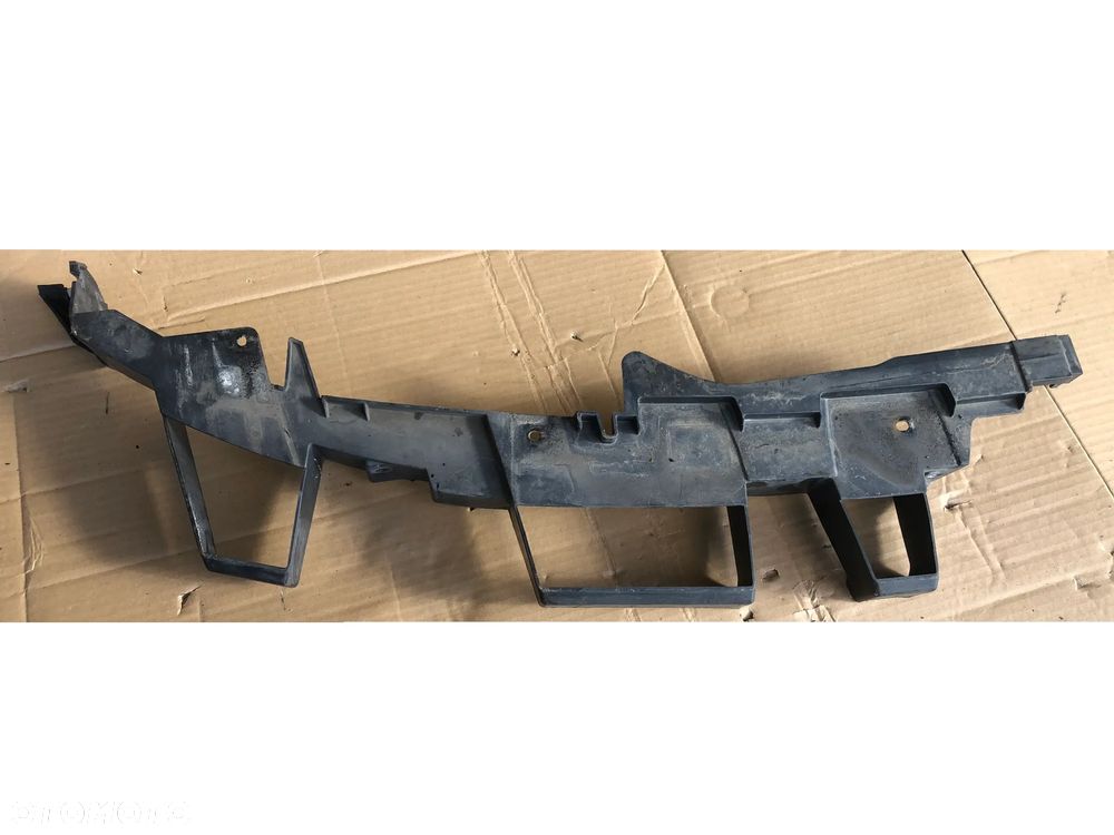 Ślizg zderzaka wspornik prawy przedni DPN500041 Range Rover Sport L320 - 1