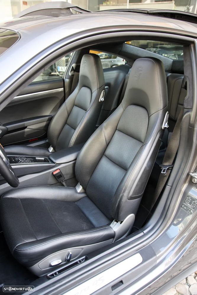 Porsche 911 (991) Carrera 4 S PDK - 30