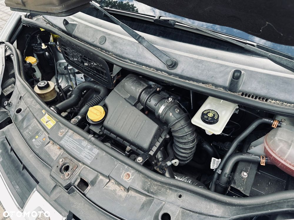 Renault Vivaro - 24