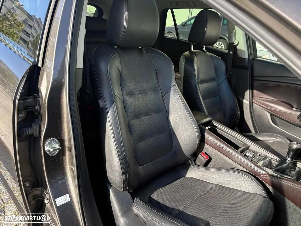 Mazda 6 - 8