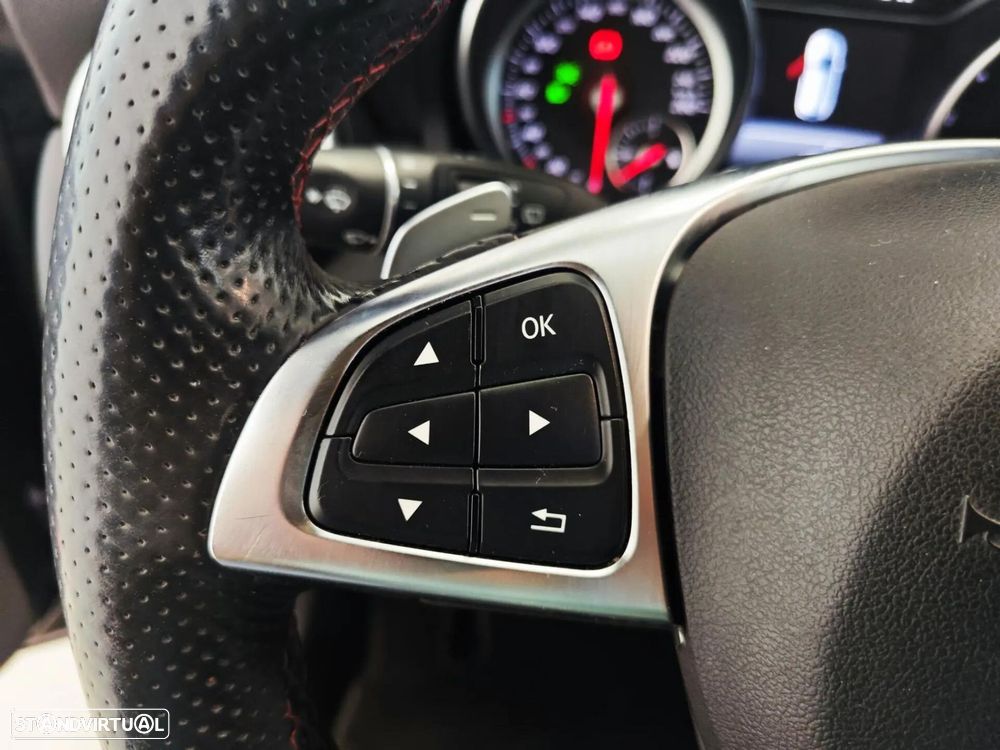 Mercedes-Benz CLA 180 7G-DCT AMG Line - 41