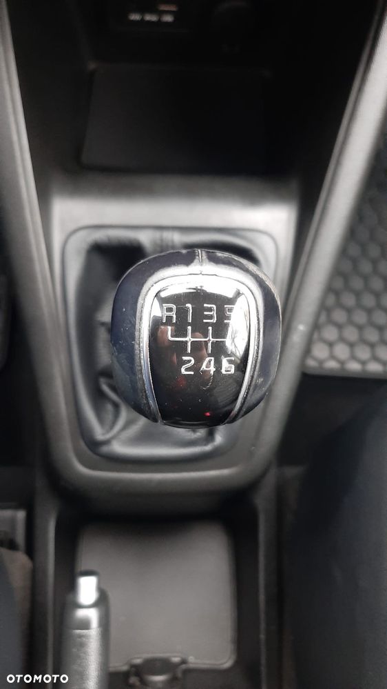 Kia Venga 1.6 Business Line - 32