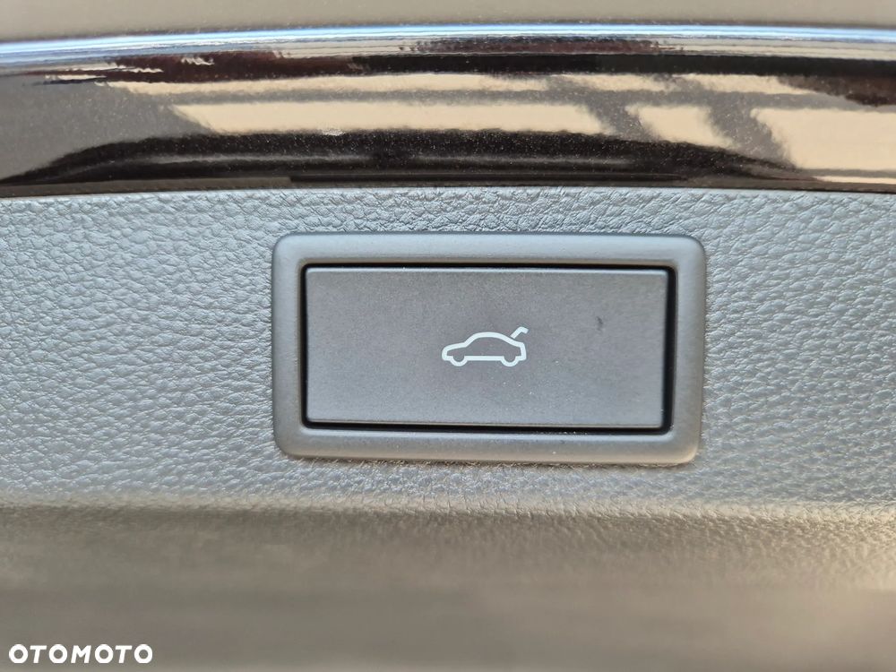 Skoda Karoq 2.0 TDI SCR 4x4 Sportline DSG - 16