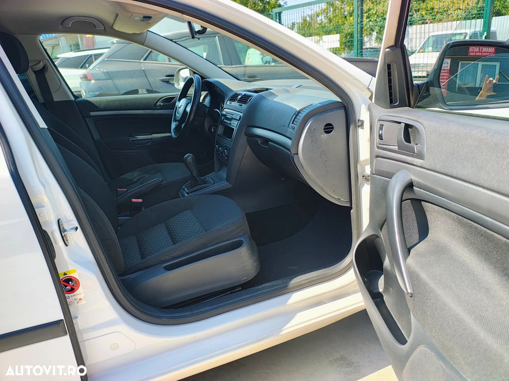 Skoda Octavia 1.6 TDI DPF Ambition - 16