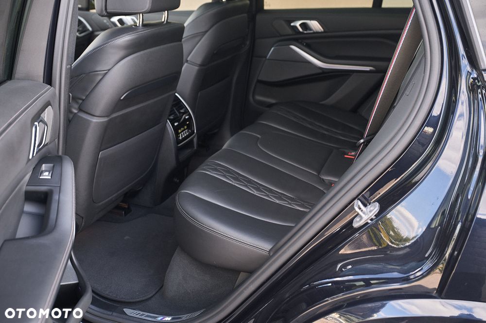 BMW X5 M M50d - 27