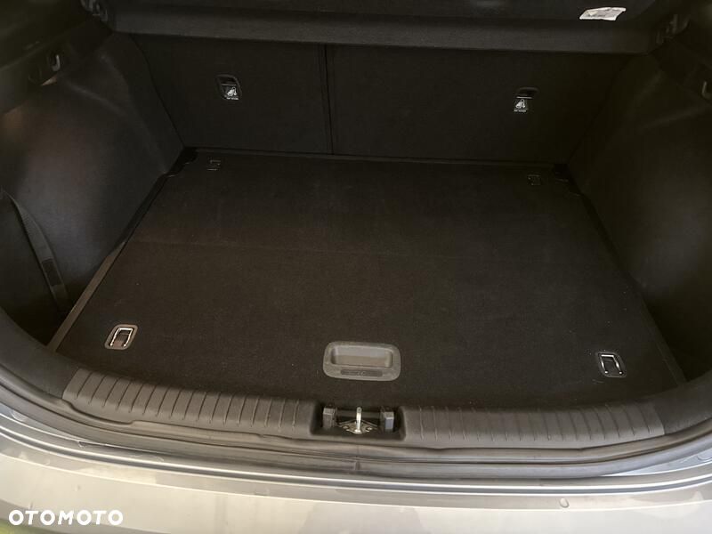 Kia Ceed 1.5 T-GDI Business Line DCT - 23