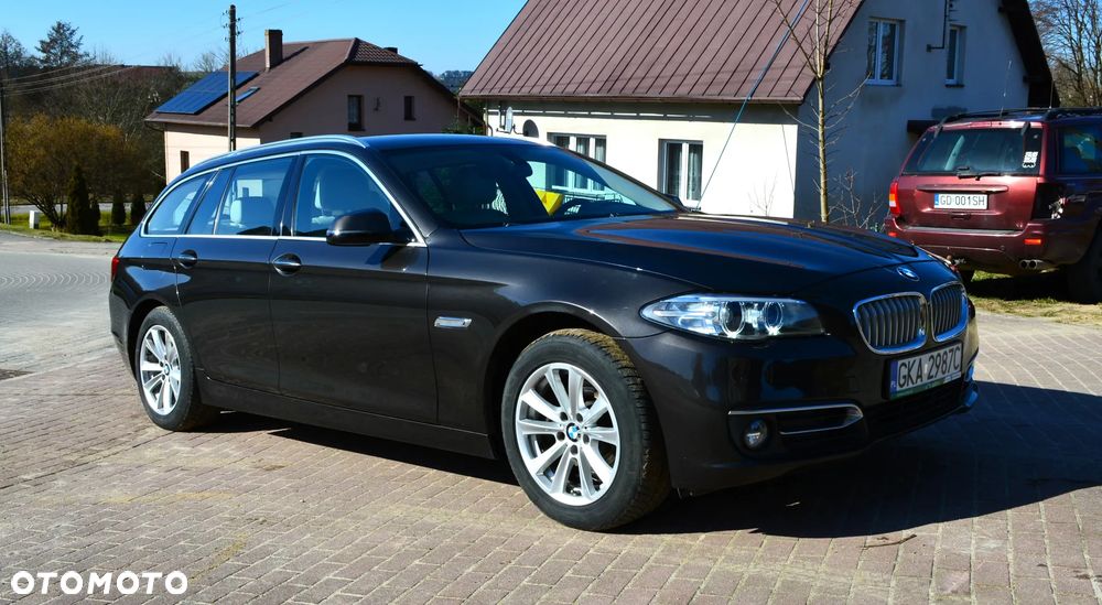 BMW Seria 5 520d xDrive Touring - 2