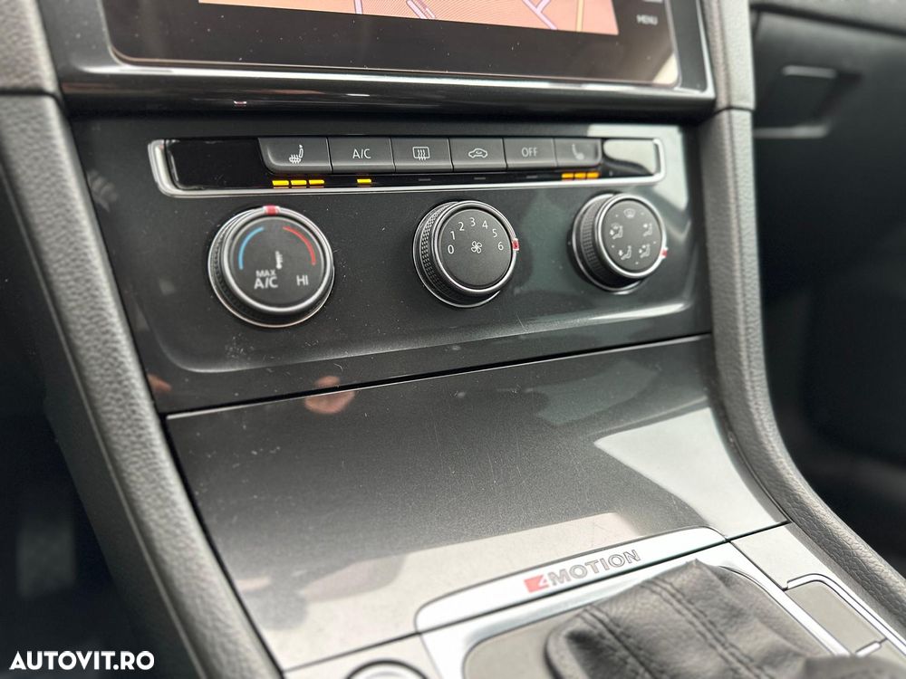 Volkswagen Golf Variant 2.0 TDI SCR 4Motion DSG Highline - 29