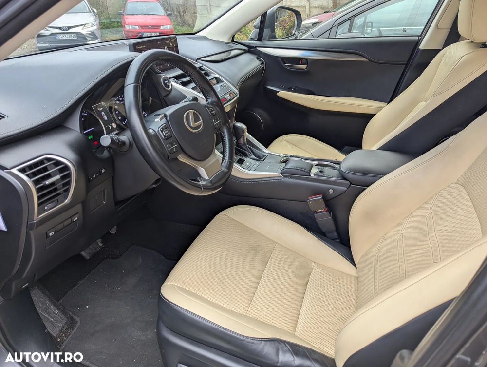 Lexus Seria NX 300h FWD Executive Plus - 17