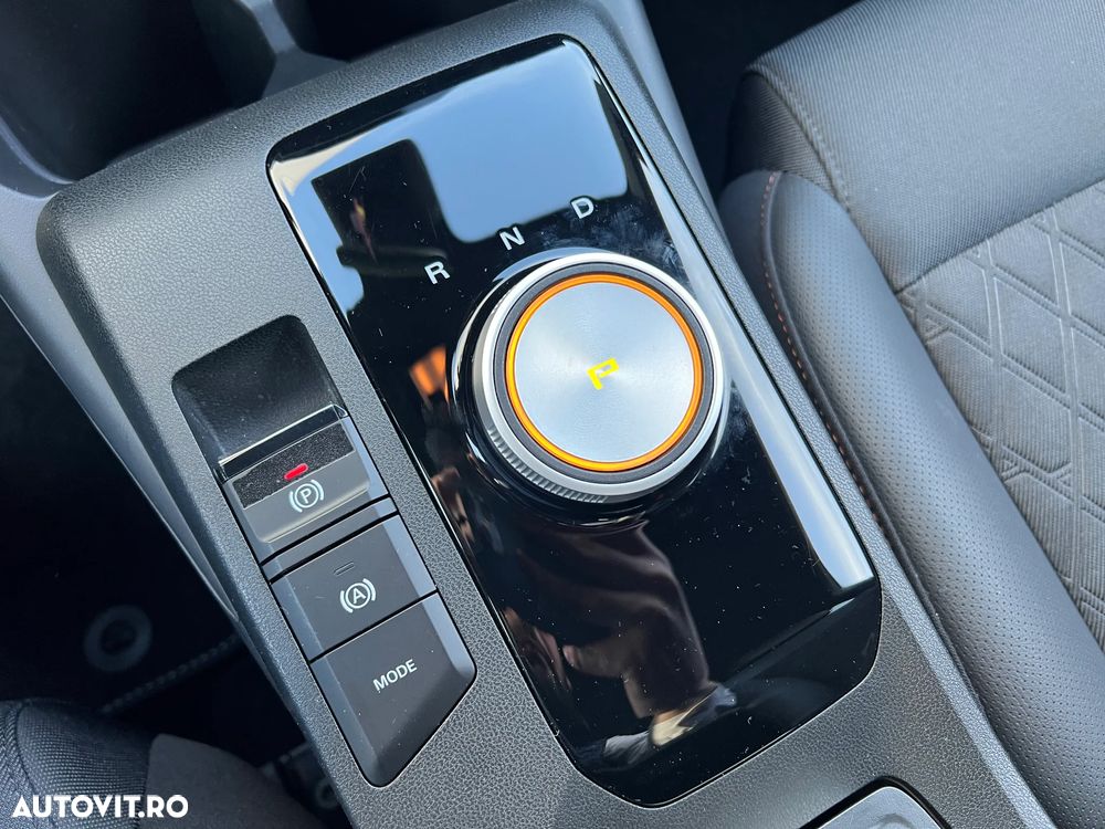 MG MG3 1.5 T GDI HEV Exclusive - 24