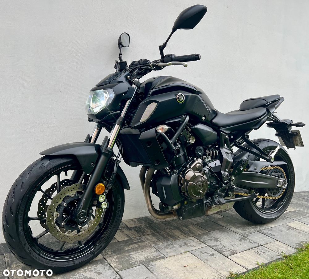 Yamaha MT - 2
